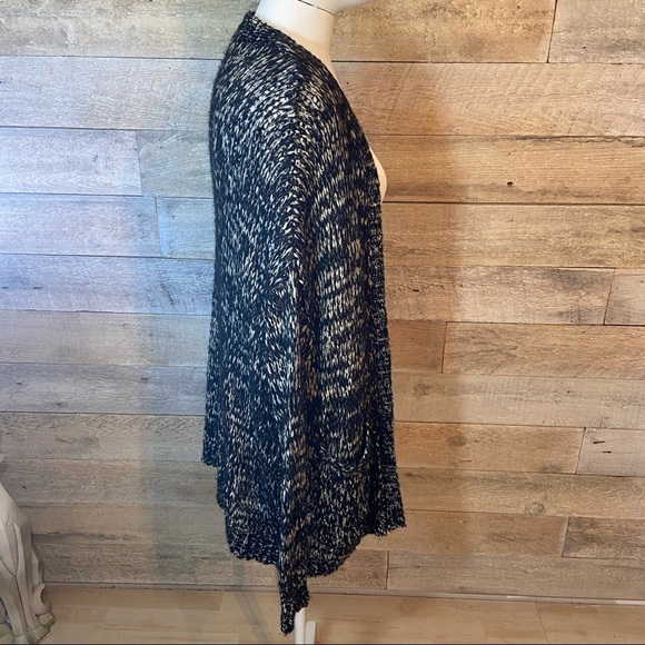 Volcom  cardigan sweater in size x-small/small - Picture 4 of 7